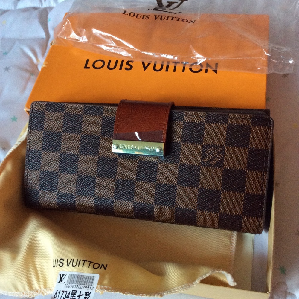 New Master Copy LV Design wallet so Pretty